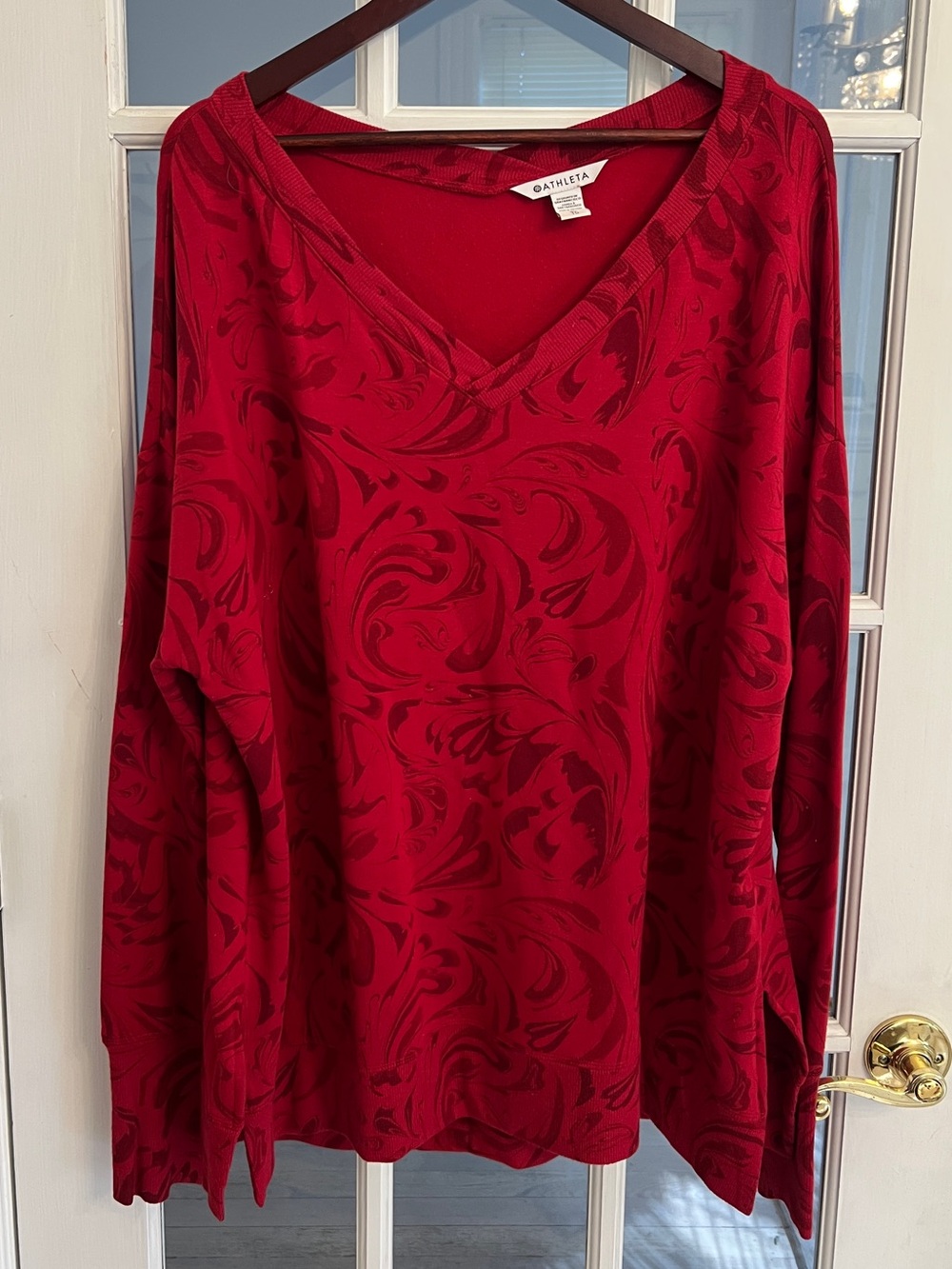 ATHLETA Women’s Coaster Luxe Red Swirl V Neck Sweatshirt Modal Pullover Size XL